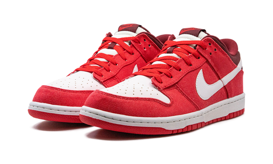 Dunk Low "Hyper Red" 318019 604