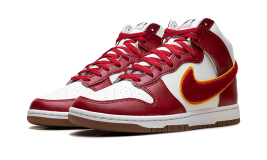 Dunk High "Chenille Swoosh White Gym Red" DR8805 101