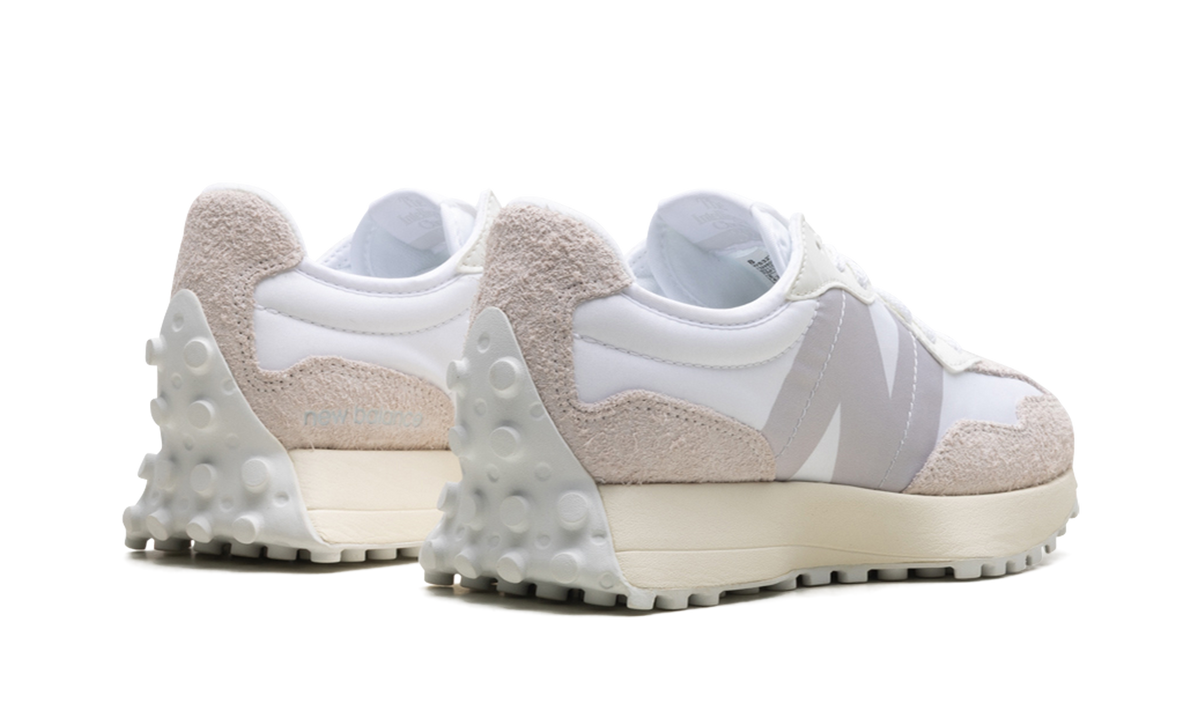 327 WMNS "White Moonbeam" WS327SFD