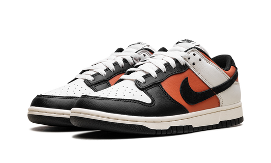 Dunk Low "Vintage Coral" HQ4988 030