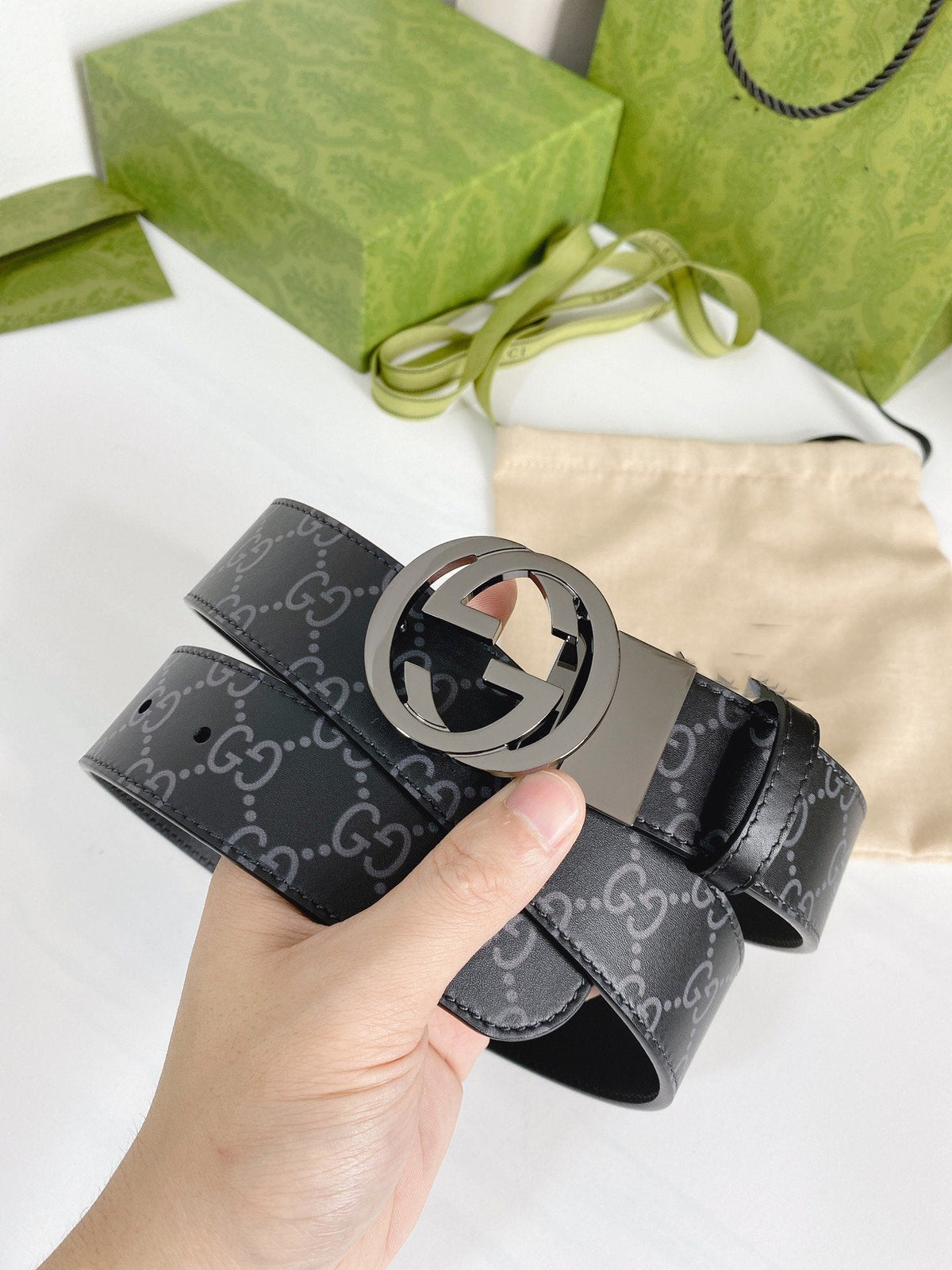 INTERLOCKING G GREY BUCKLE 38MM BLACK LEAHTER MONOGRAM