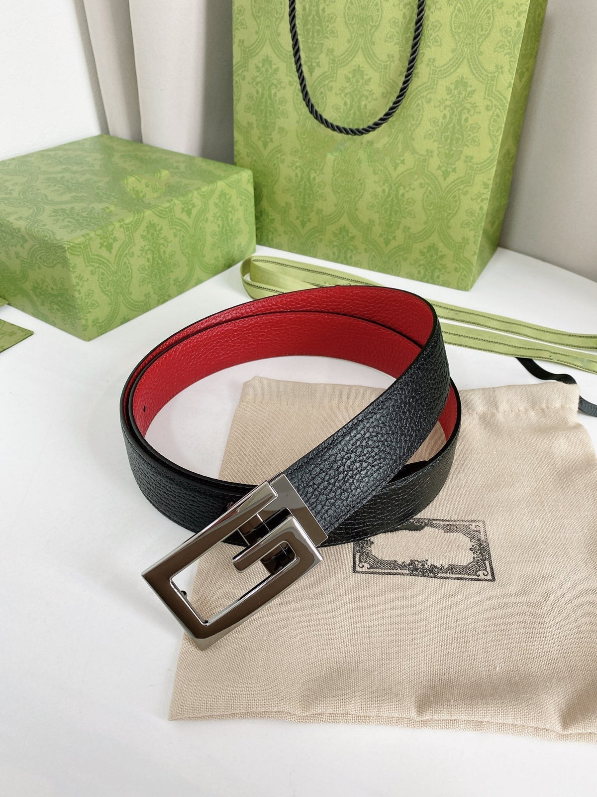 G BELT SILVER BUCKLE RED BLACK LEATHER 3.5CM