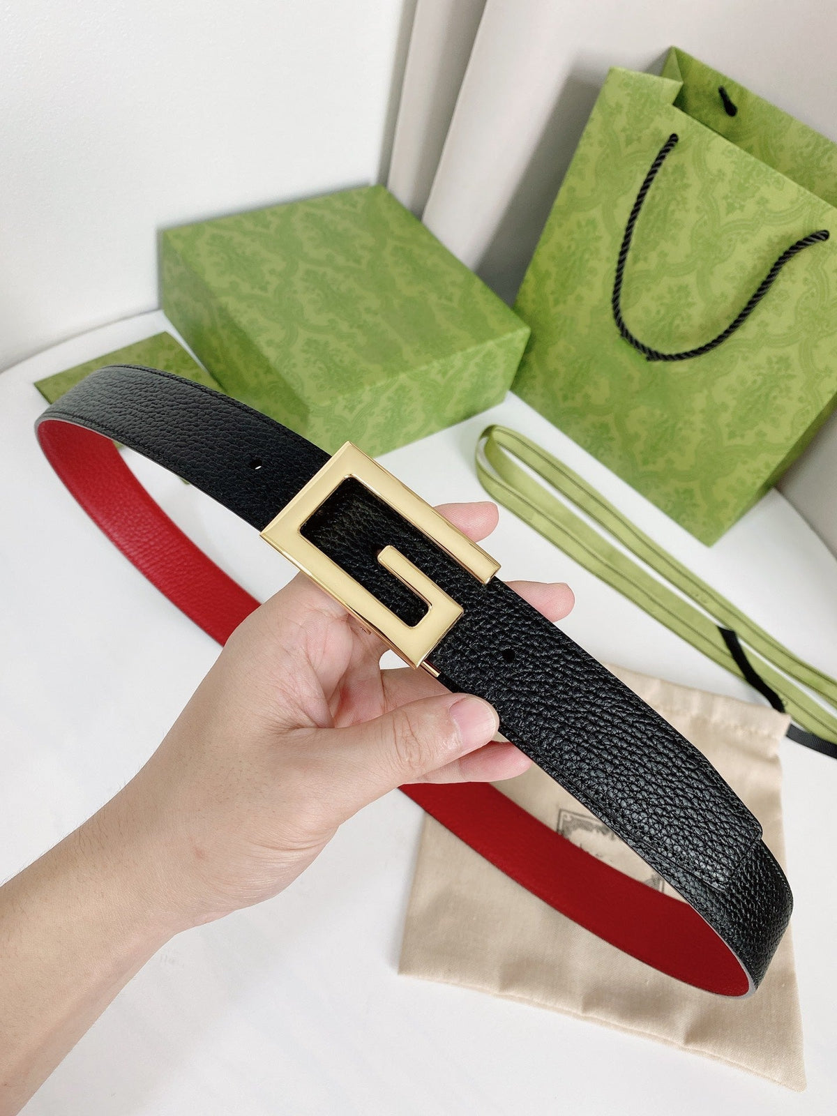 G BELT GOLD BUCKLE RED BLACK LEATHER 3.5CM
