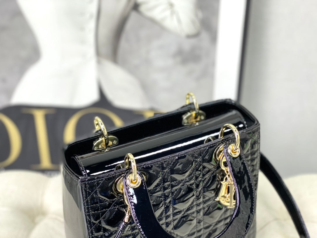 medium lady 24 black patent calfskin