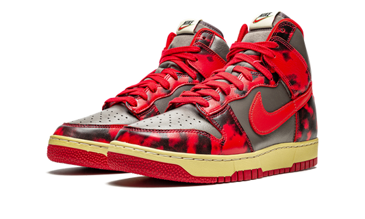 Dunk High 1985 SP "Acid Wash - Red" DD9404 600