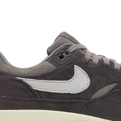 Nike Air Max 1 'Crepe Soft Grey' (2023)