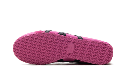 Mexico 66 "Dragon Fruit Black" 1183C102 701