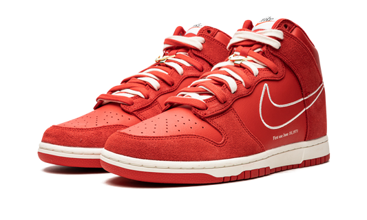 Dunk Hi SE "First Use" DH0960 600