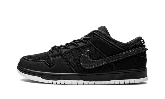 SB Dunk Low "Gnarhunters" DH7756 010