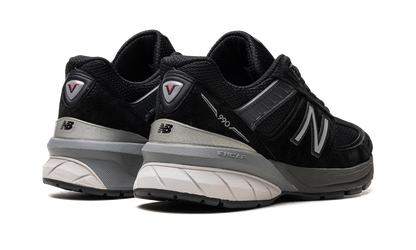 990v5 WMNS "Black / Silver" W990BK5