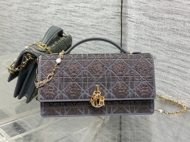 Dior 2026 Microbead-Embroidered Bag 21cm Cotton Leather 355271