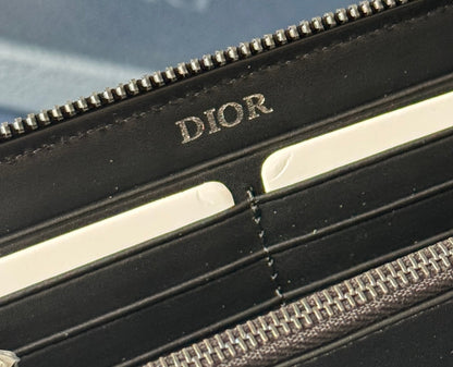 CD Long Zipped Wallet 19.8cm Black Gravity Leather
