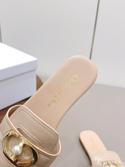 CD 30 Montaigne Slide Beige Calfskin 738231