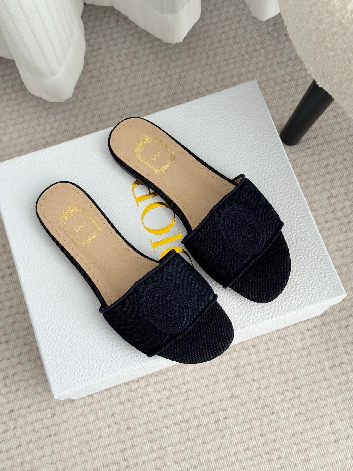 CD Médaillon Slide Flat Dark Blue Denim 849733