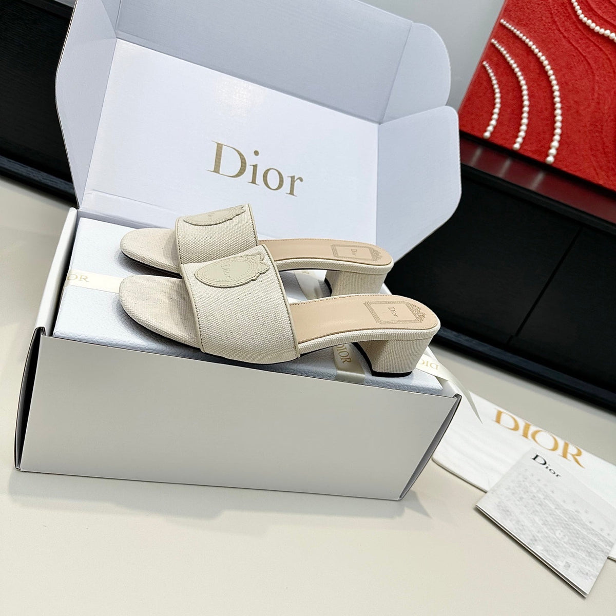 CD Médaillon Slide 4.5cm Cream Denim 899865