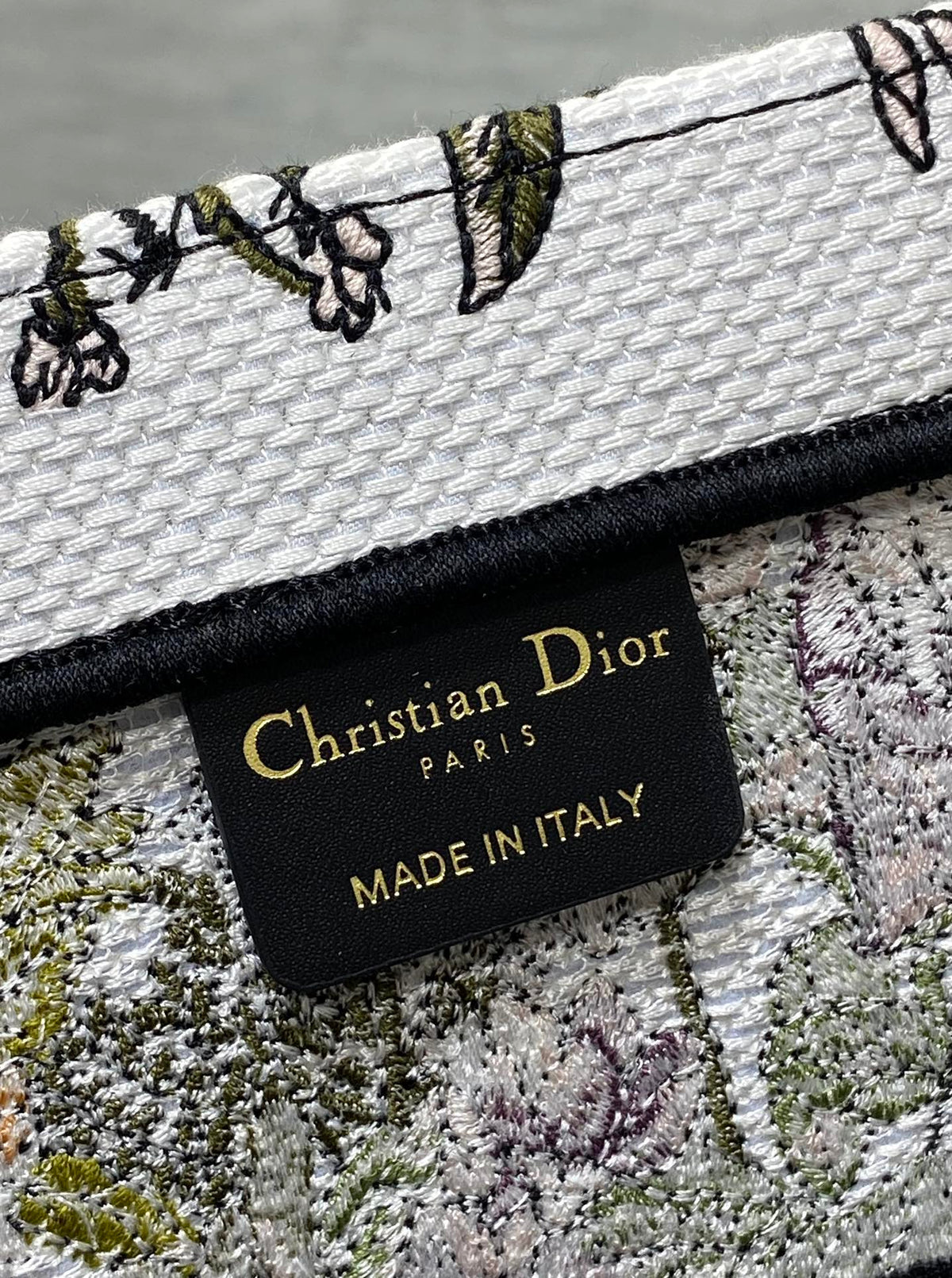 CD Medium Dior Book Tote Full Floral Motif White Pink Cotton 272912