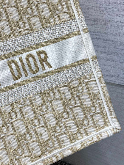 CD Medium Dior Book Tote White Beige Cotton Oblique Jacquard