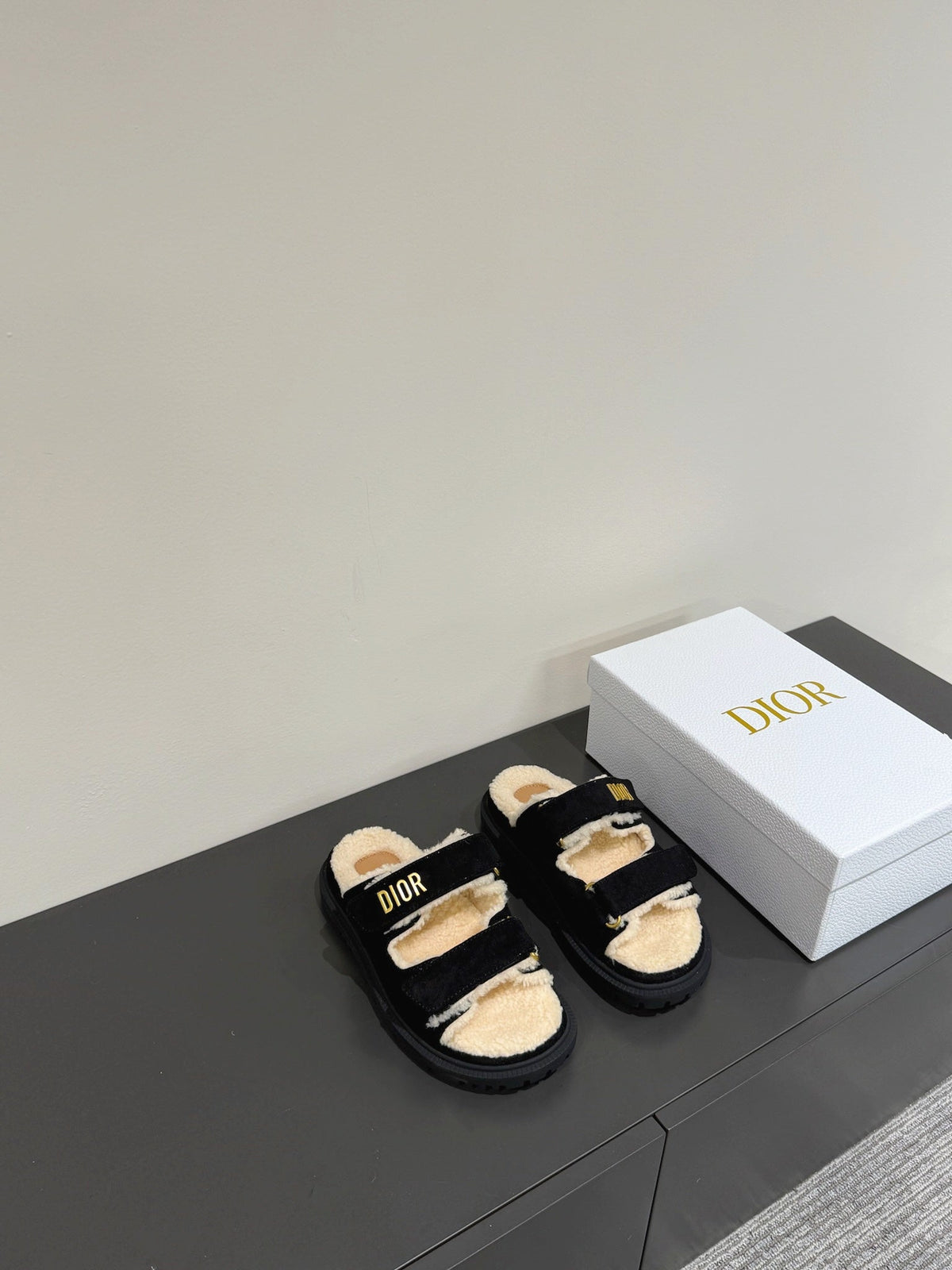 Dioract Slide In Black Suede And Wool Fleece Lining 109875