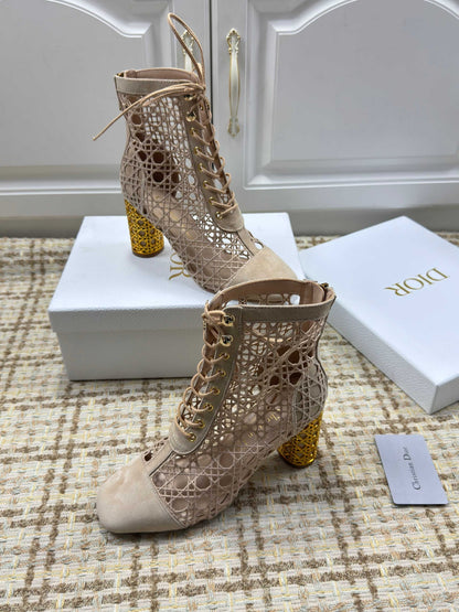 CD 26s Lace Up Ankle Boots 80mm In Beige Openwork Lace Suede Gold Heel