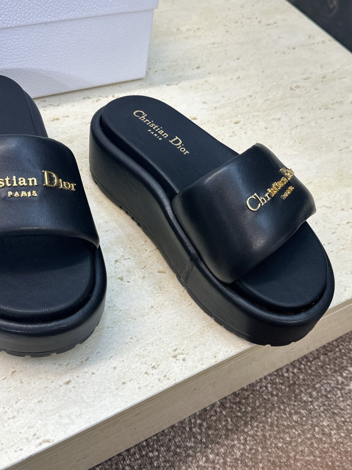 CD D-Lane Platform Slide 4cm Black Leather 633078