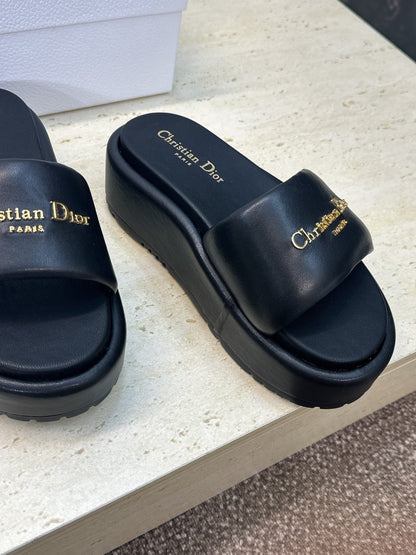 CD D-Lane Platform Slide 4cm Black Leather 633078