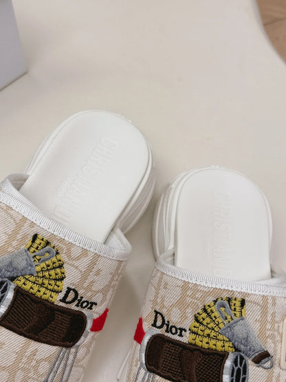 CD 26s Platform Slippers 35 Beige White Canvas Lambskin 643812