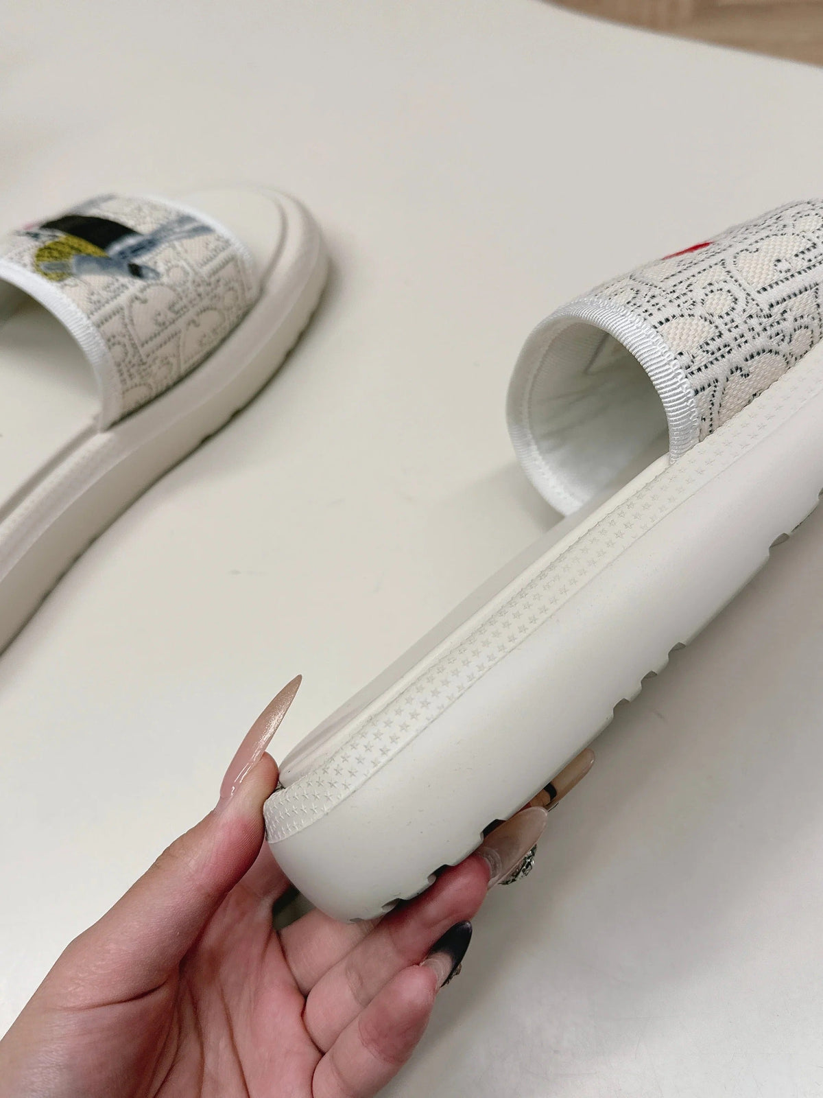 CD 26s Slippers White Canvas Lambskin 643806