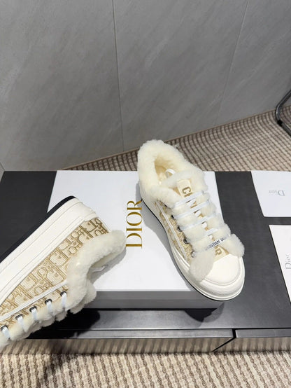 CD 26 Classic Sneaker White Gold Fabric Wool Jacquard 614453