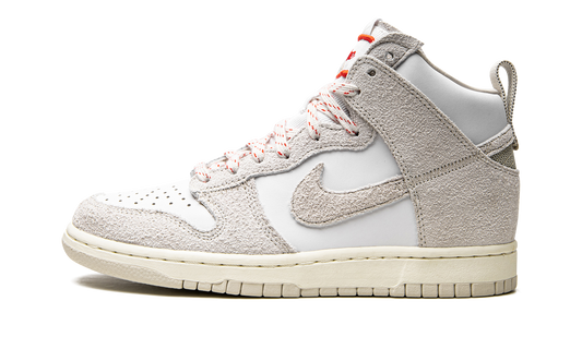 Dunk High SP "Notre - Light Orewood Brown" CW3092 100