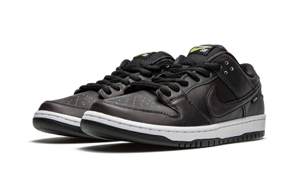 SB Dunk Low "Civilist" CZ5123 001