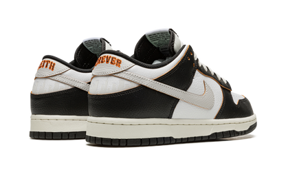 SB Dunk Low "HUF - San Francisco" FD8775 001