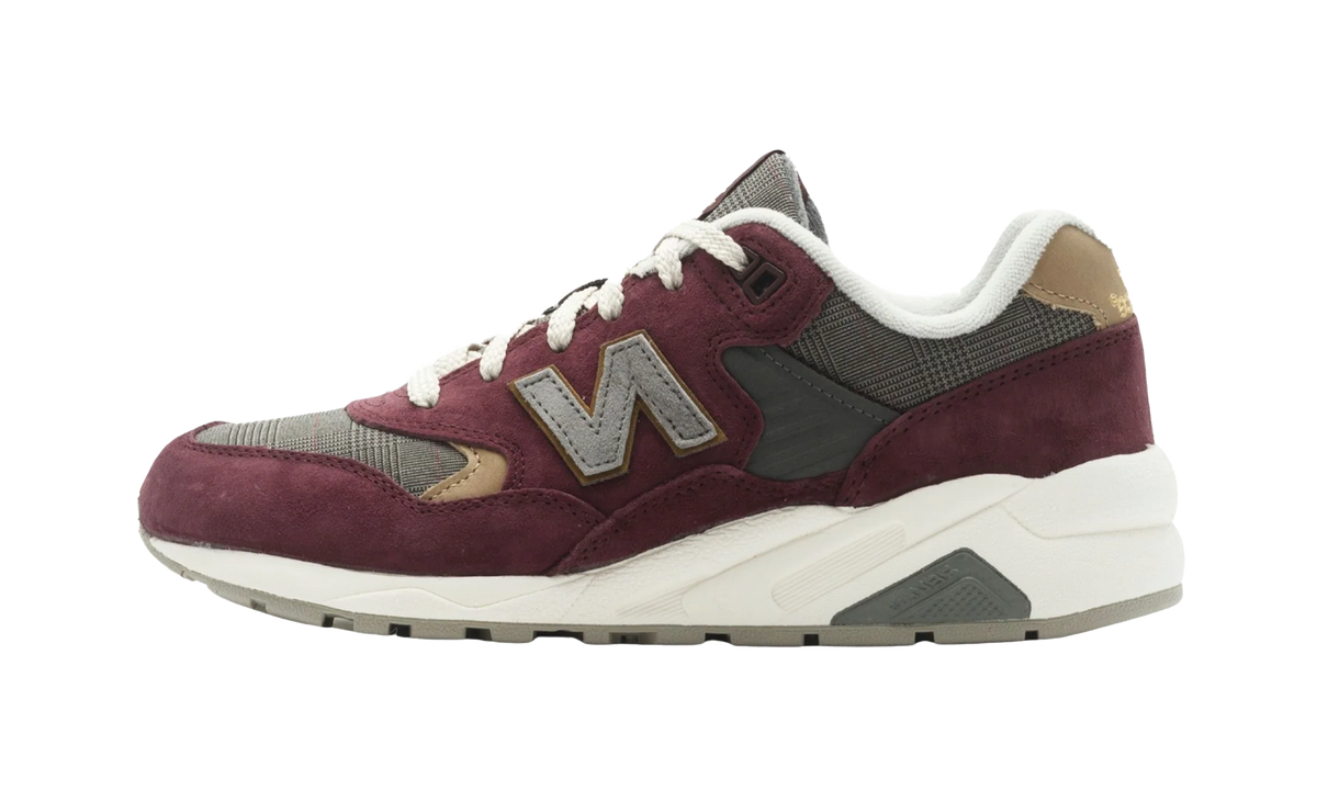 580 WMNS "Supernova Red" WRT580WE